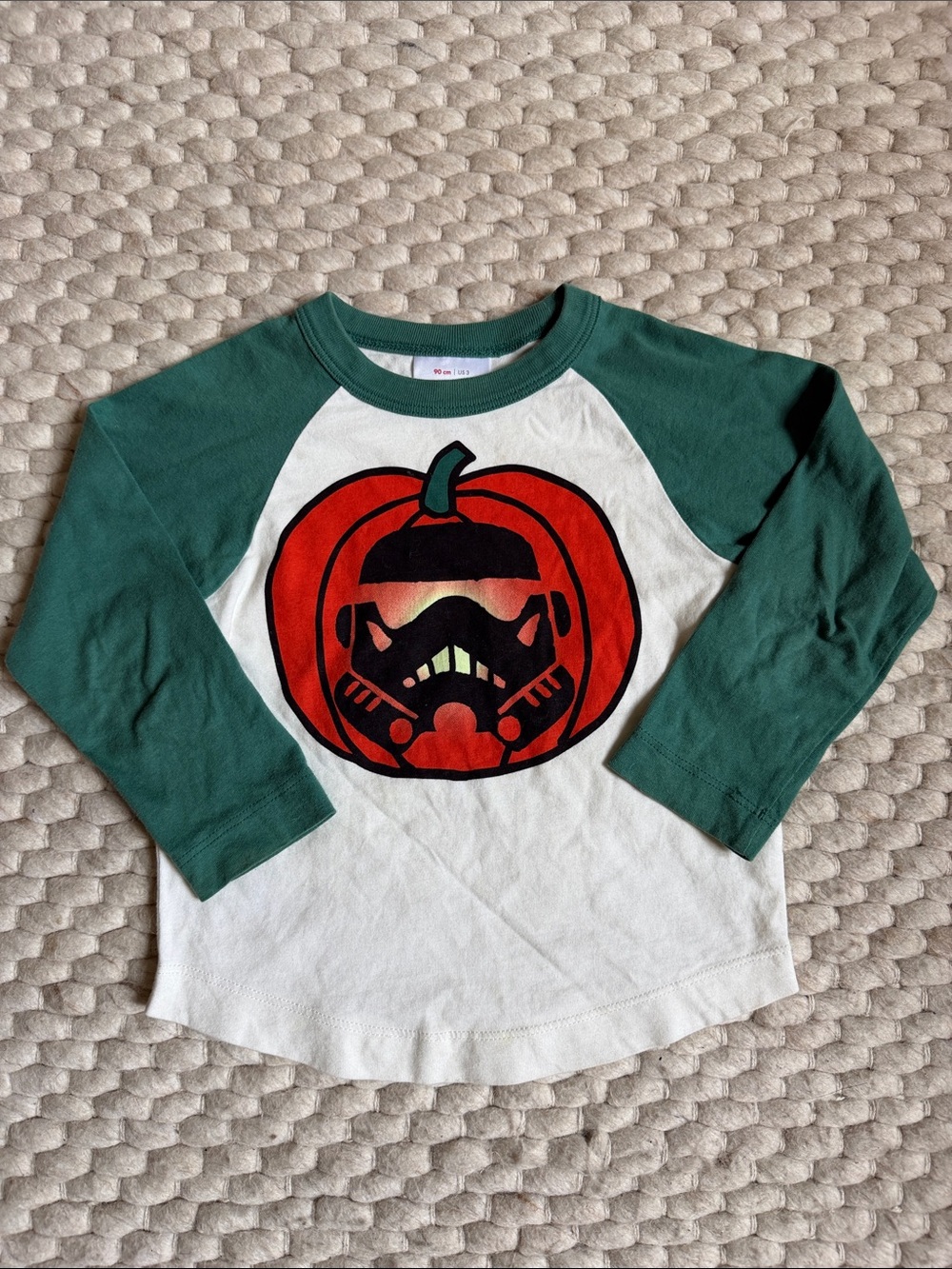 NWOT Hanna Andersson Green & White Pumpkin Stormtrooper Raglan GID Tee